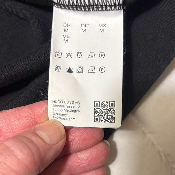 Hugo Boss Black Short-Sleeved Hoodie with Logo - Picture 8 of 12